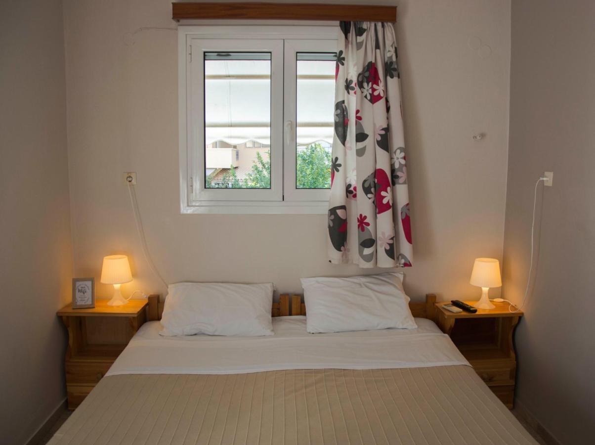 Drossinos Studios Poros Town Eksteriør bilde