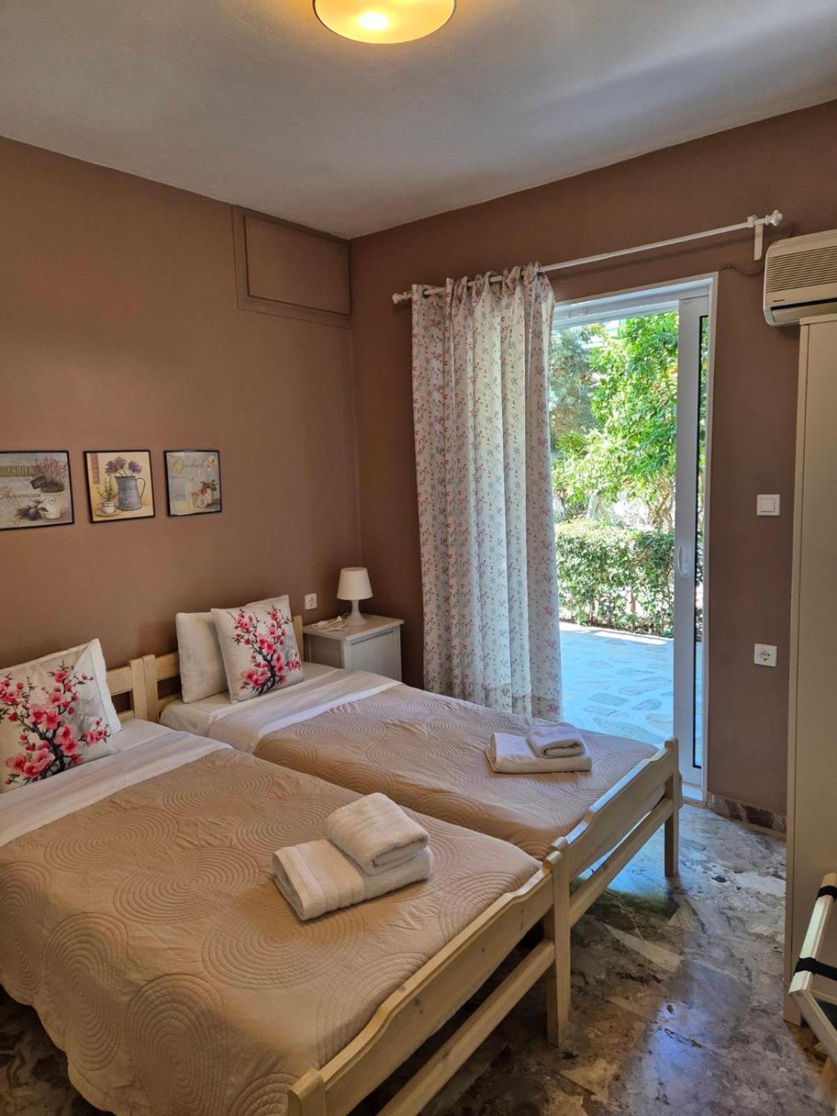 Drossinos Studios Poros Town Eksteriør bilde